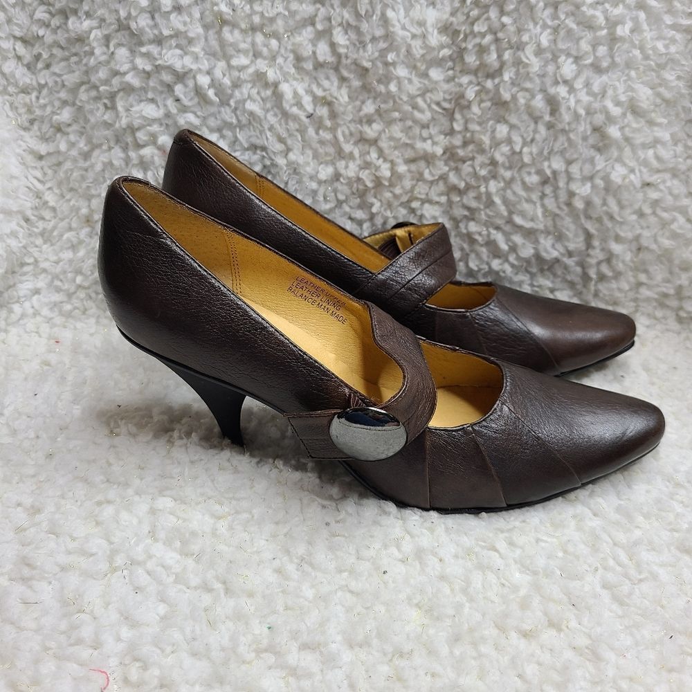 Biviel Pointed Toe Mary‎ Jane Pumps size 38.5
